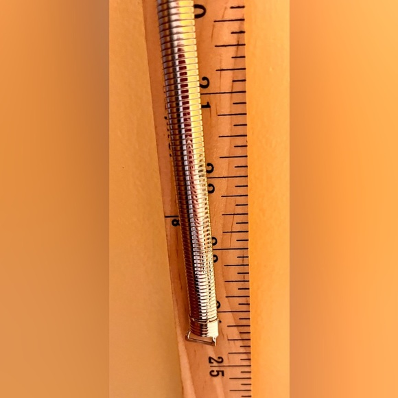 Elegant Silver Women's Belt 80’s 90’s Stretchy Concho Hook Retro VTG Small Teen - Picture 11 of 11